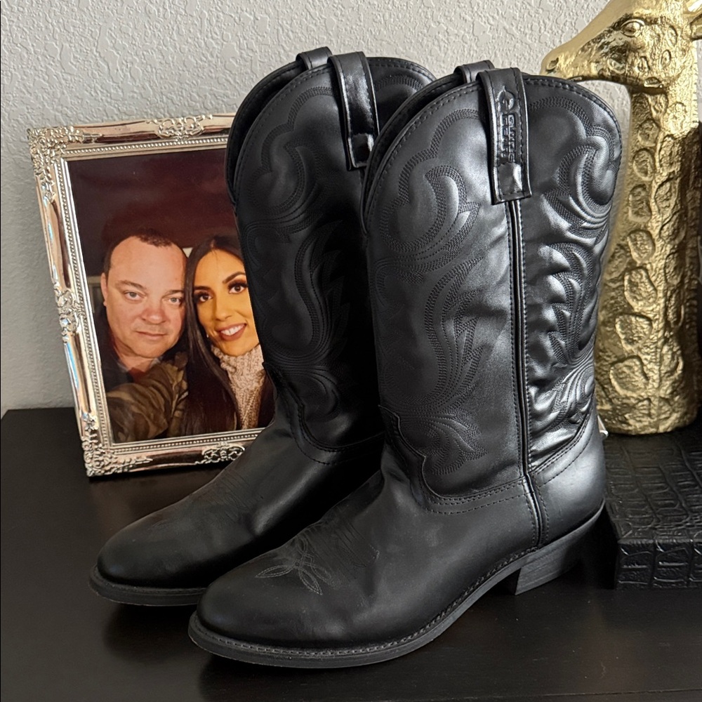Black Cowboy Boots
